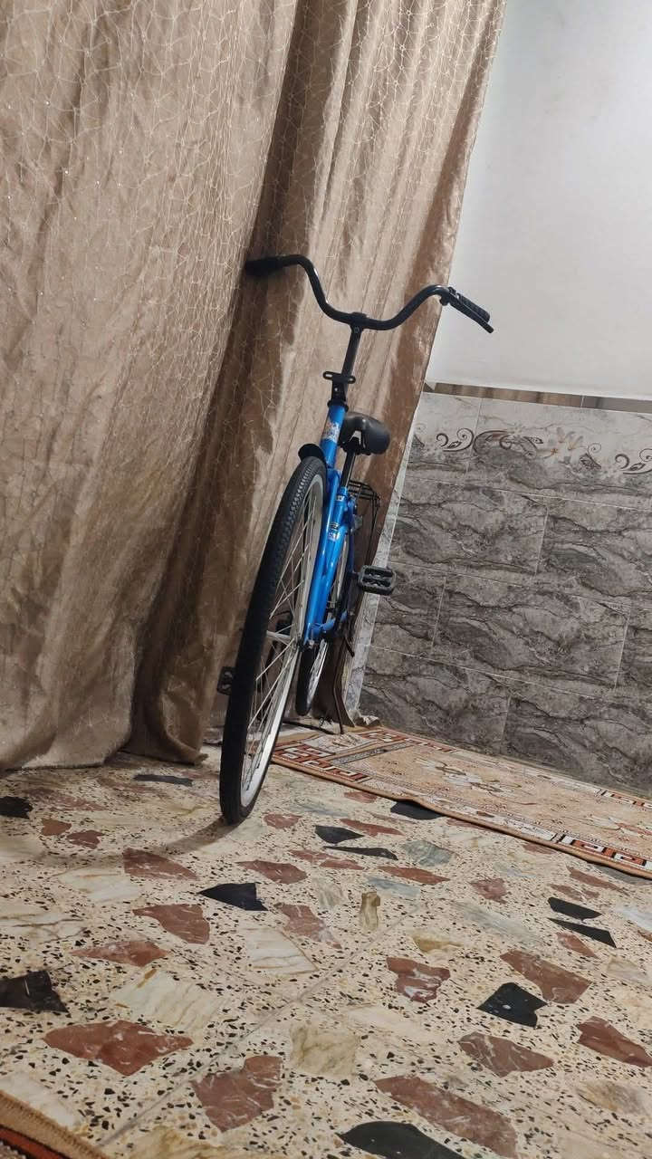 بايسكل للبيع بس البريك الرده اللي ورا يراسلني خاص
