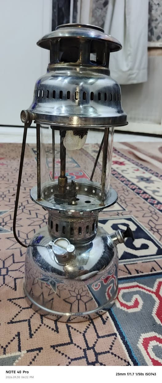 السلام عليكم ورحمة الله تعالى 
لوكس لنجر بعدة بوضع الشكر ادامة كاملة شغال شرط الشغل سعر 75 قفل 
تواصل، ***********
شرط الشغل عمارة, ميسان

نص مكتوب في الصور:
- NOTE 40 Pro
- 2026.09.30 06:22 PM
- 23mm f/1.7 1/50s ISO818
- NOTE 40 Pro 2026.09.30 06:22 PM 23mm f/1.7 1/50s ISO918