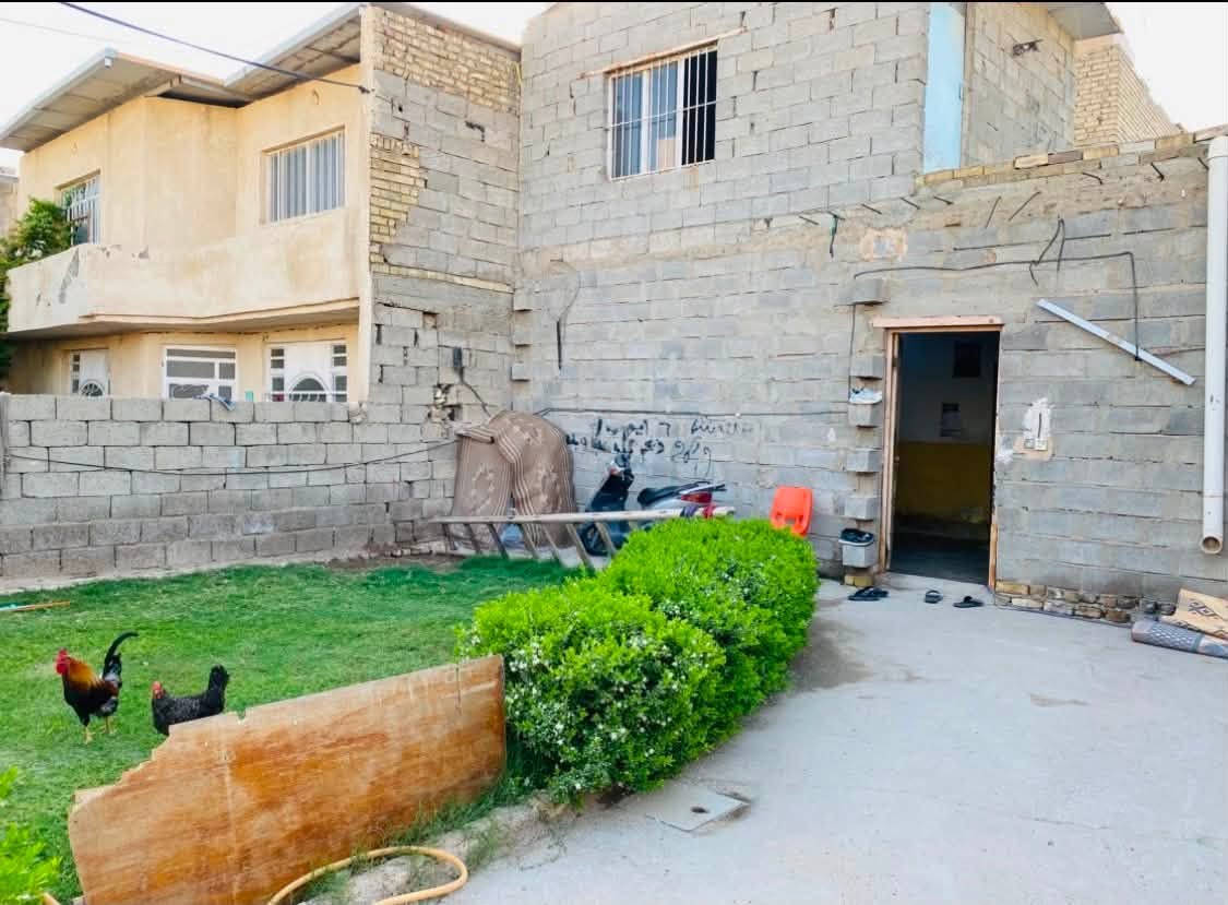 بيت للبيع في البلديات المعسكر ٢٠٠ متر للبيع *********** اتصال فقط
