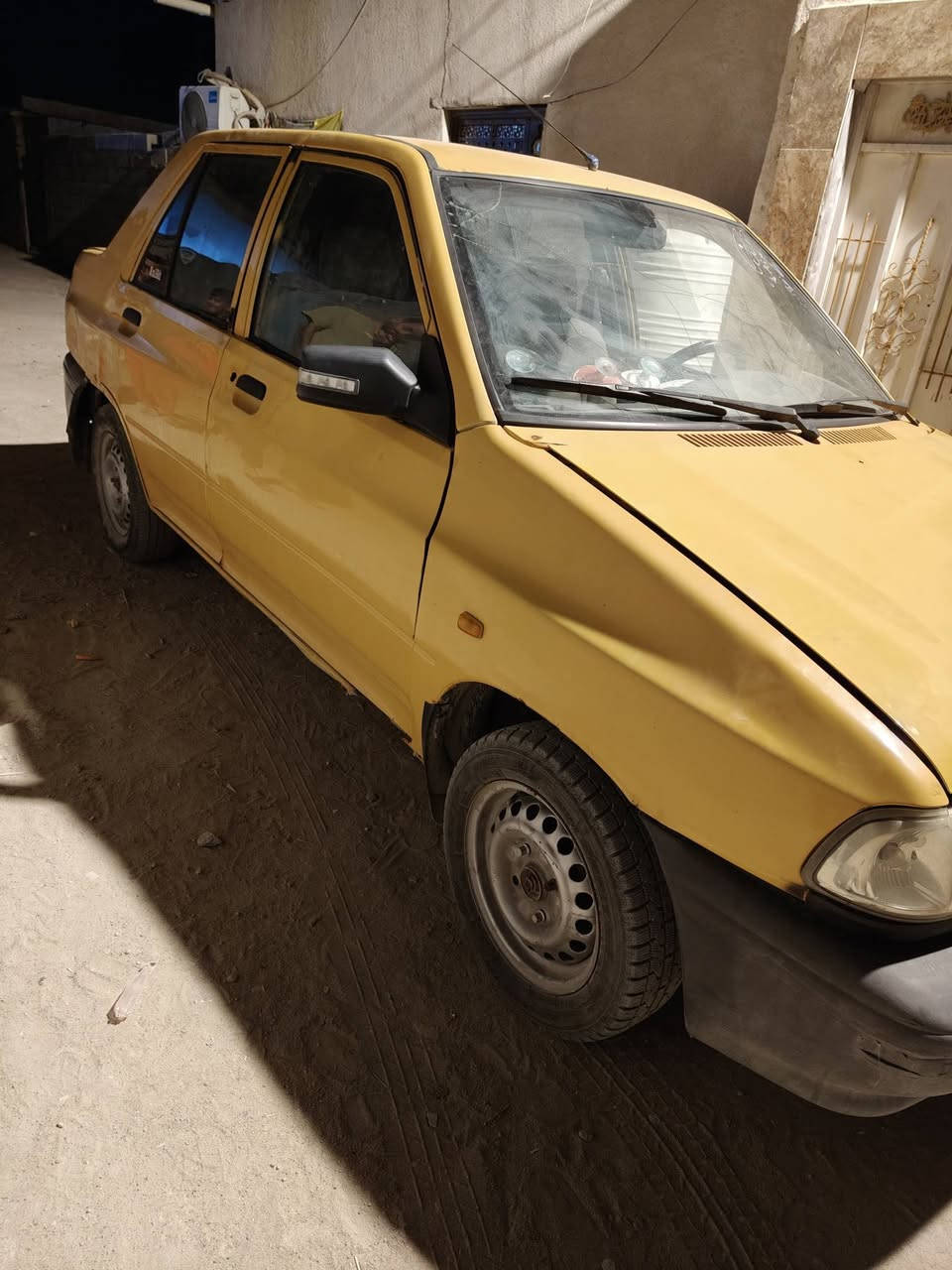عمي تصوير جديد وبليل بعد بترابه لا قاسله ولا شي اكو ناس تريد تصوير جديد سيارة مديل 16 وسعر 14 وبيه مجال كير محرك حلوات هاي كدام اعينك سياره سنويه منتهيه  سيارة اقصاد بسم شريكه ابن بلد ومخلص اقصاد ماله مكاني البصرة كرمه علي بعد لحد يسلني شنو بيه ‏‪+964 773 397 6540‬‏
