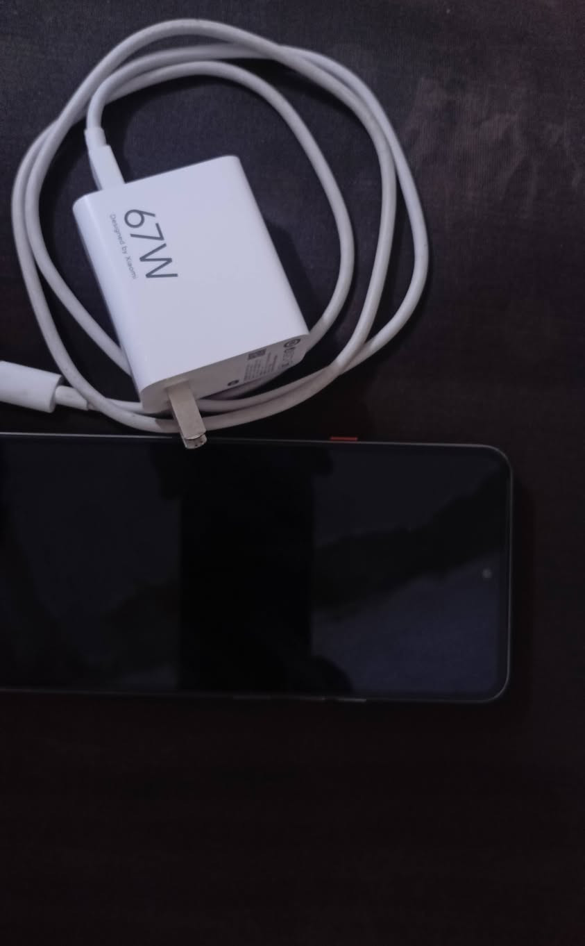 Techno Camon40 Premier
ذاكره: 256
رام: 12+12
معدل تحديث الشاشه: 144
جهاز نظيف شرط الفحص 
بوبجي واغلب الالعاب 120FPS
السعر: 390
الهاتف: ***********
