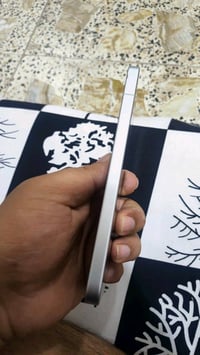 جهاز  بوكو f7نضيف 100 ٪ذاكره 265ورام مالته 12 مصار اقل شهر من شتريته ك...