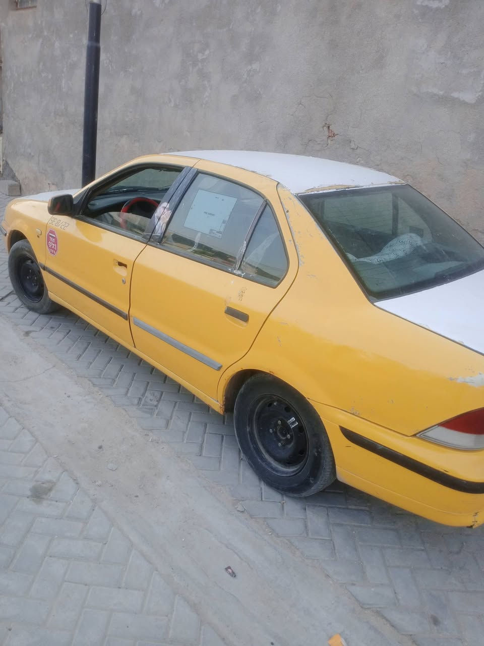 سلام عليكم سياره سمند للبيع موديل 10سياره كامله من كلشي كير ومحرك وكهربائيات خير من الله السعر 28وبيها مجال عنوان بغداد الشعب رقم الهاتف ***********
