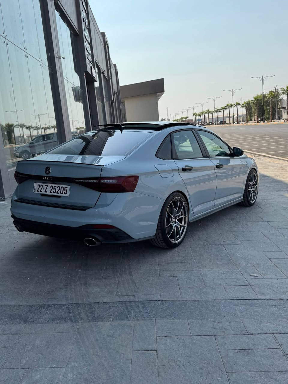 Volkswagen Jetta GLI AWTOBAHN black pakeg 
سەیارەکە هەمو شتی بەشەرتە تەنیا ٣هەزار ڕۆییوە ٥پارچە شانی سبوخە بێ ناوگرتن پشتو پێشی کەپسە لایت دەحامی چەمبەر بەگ لایت هەمو شتی بیلادیە ژورەوەی نیە ئێرباک سیستەمە سەیارەکە نمونەیە لە جوانی فول فول مواسەفاتە داون پایپ ویل لەف بۆ زیاد کراوە سەیارەکە هەمو شتی بە شەرتی سۆنەرە 
ژمارە مۆبایل:*********** أربيل, العراق

