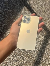 ايفون 13 برو ماكس • ٢٥٦ • بطارية ١٠٠%