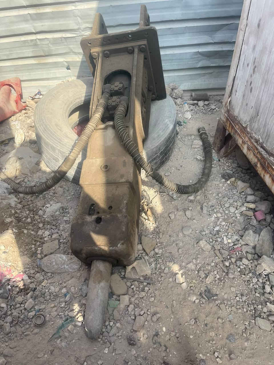 نقار • نضيف • للبيع