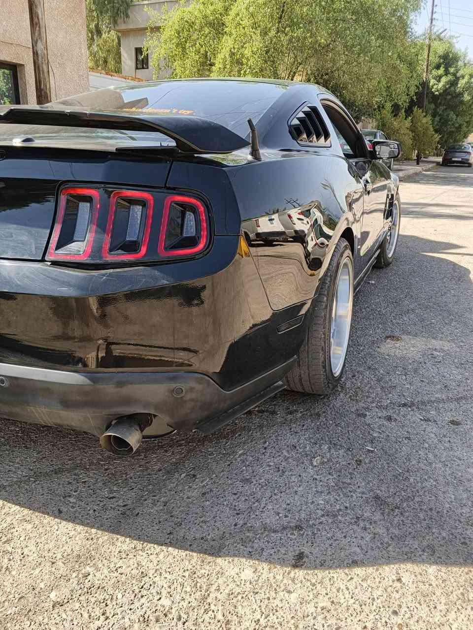 موستنك 2012 3.7L بريميوم كير عادي
بيع او مراوس السعر 80
حادث سطحي جاملوغ ونص البنيد بدون اي داخل نهائياً
يعني صبغ قطعتين ونص (جاملوغ + بنيد+ ربع جاملوغ ثانيه) الباقي كفاله  واعتقد انضف وحده بموديلها
مكينه كير اكسل صدر تبريد كله جديد
كلج مكلاود خمس ع راحتك كير عادي 6 نمر  
سقف روز رايز
لايت متغير 230 حركه ع التلفون وعدسات اوزوم + ننظومه زنون
وياله ويلد ١٨ توسايز جدد بدون تصليح مع تخم تاير جديد
كشنات كهرباء
بك لايت مال 14 
*********** ديالى
