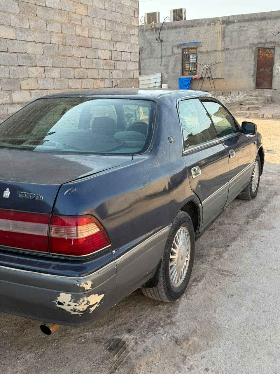 يا الله سلام عليكم سياره راس الثور رقم بصرة دولي كفاله كصه ونقل جثه سياره تخم تاير حداديتها 70/100 مكينه كير كفاله 
السعر (58) وبيها مجال كلش قليل موقع السياره البصره الدير رقم الهاتف (***********)
