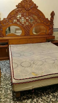 غرفة اخشاب • حلوة • مكانة الغزالية