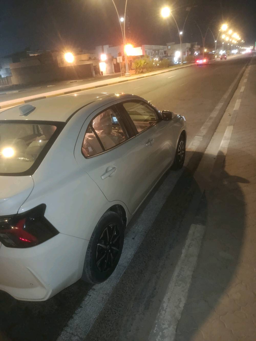 سياره زازوكي دزاير ماشيه 29000العنوان البصره الزبير
