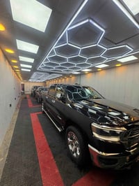 دوج رام لارامي موديل 2024 8سلندر  دفع 4×4 نظام اي تورك   حادثة بيبان ث...