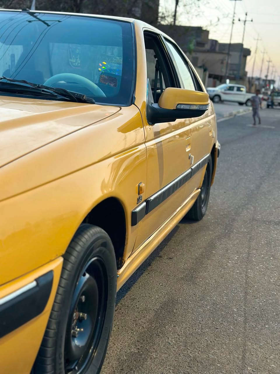 سلام عليكم
بيجو بارص موديل 2015 

سياره حلوه وجاهزه من كلشي ماعده التبريد نقص غاز 

السياره بسمي رقم بصره إنكليزي سنويه لل2031 

مكاني البصره الزبير 

السعر ٤٢ وبيها مجال للطيبين 

الاتصال ***********
