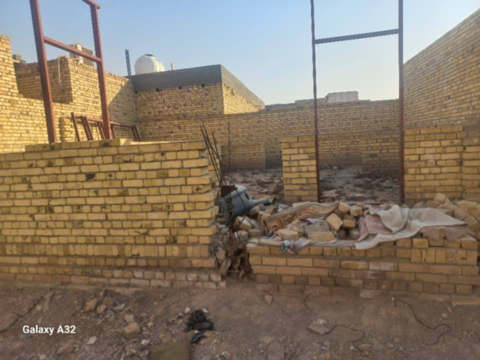 نصف هيكل زراعي  100 متر
للبيع الشطرة /الحولي
خلف مدرسةالحبيب المصطفى /قريبة على الشارع 
خلف الاسواق بالضبط/وسعرها مناسب جدا
للاستفسار اكثر مراسلتنا

نص مكتوب في الصور:
- Galaxy A32