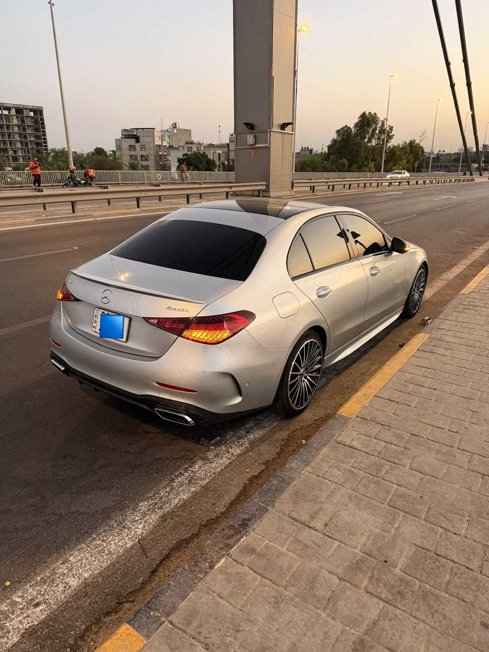 للبيع مارسدس c300 2024 

Mercedes-Benz C300 | 2024
🔥 AMG Line | 4MATIC

- بانوراما قطعتين 
- داخلية أبيض
-عداد 19,000
-دشبول خشب اسود 
- تدفئة لكشنات
-كامرة خلفية
-AMG كت بلادي 
- خزن كشنات 
- مساج للمقاعد
-شحن لاسلكي 
-كار بلي 

- Blind Spot – نقطة عمياء
- رادار جانبي 
-حساسات 360
- رادار أمامي مانع تصادم
- Auto Park – بارك أوتوماتيك
- جنطة كهربائية
- Ambient Light داخلي 64 لون
- تضليل بسنوية 
استفسار اكثر 
***********
سعره مناسب
