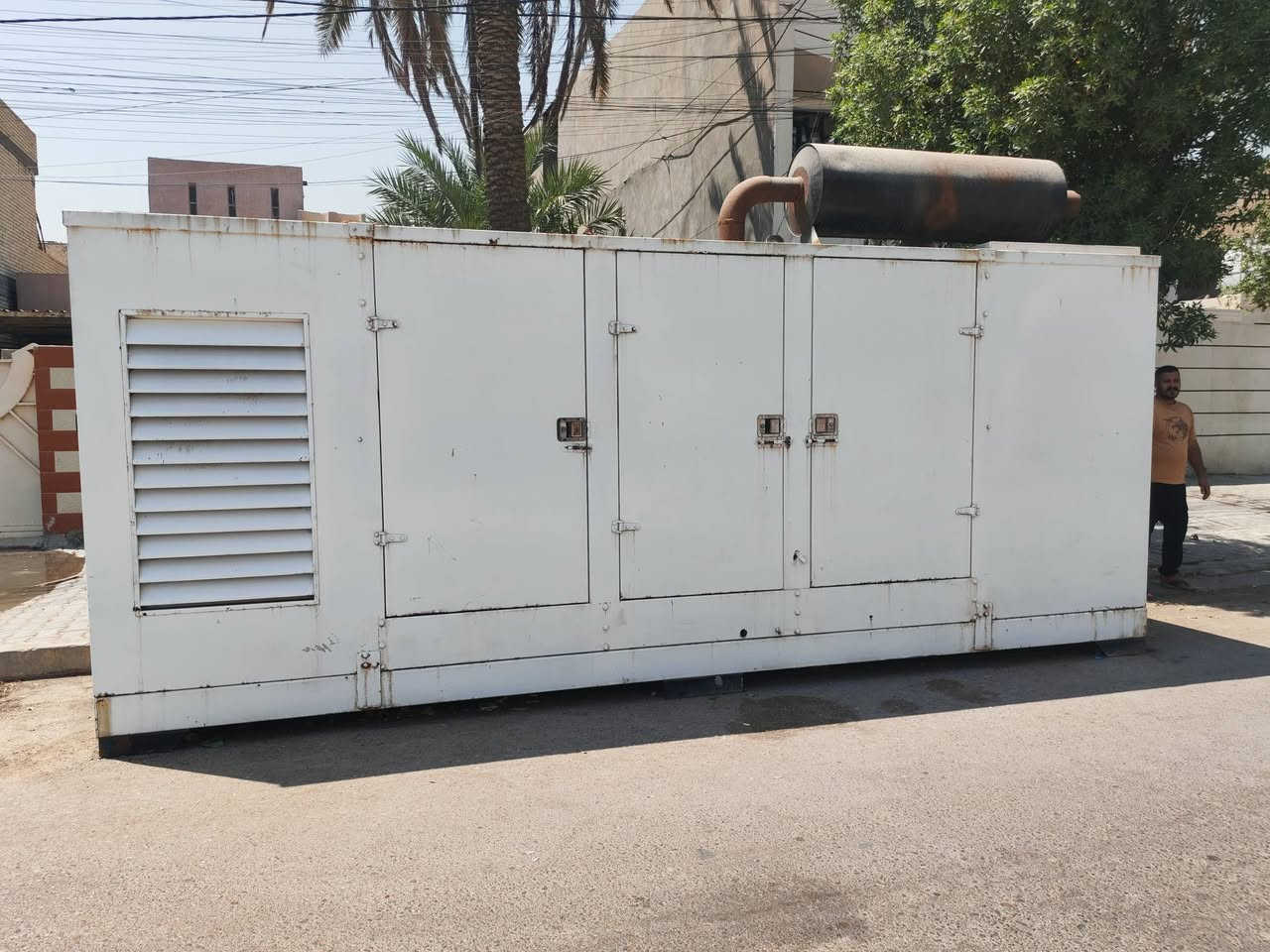 السلام عليكم مولده للبيع بيركنز 2500 ٫العنوان بغداد 550 كيفي لاتصال رقم الهاتف ***********
