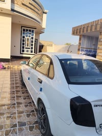 اوبترا • ٢٠١١ • بدون دواخل