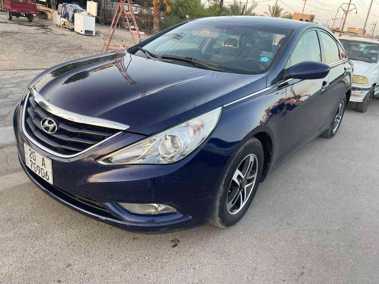سوناتا مودل 11 سياره جديده بمعنه الكلمه كير ومحرك وميكانيك كله جديد سياره متصرف عليه لو ربع جاهزه عل اخر  بيها چامرلق امامي فقط صبغ بدون تبديل ولا دواخل ‭***********‬للتواصل عنوان ديالى بعقوبه اخوان اني مكلف بلنشر بيع او مراوس بسياره اقل منها
