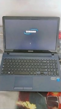 لابتوب سامسونك للبيع جهاز نظيف السعر خاص 07773141900واتساب