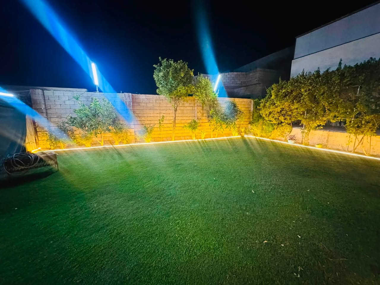 🌿 السلام عليكم ورحمة الله وبركاته 🌿
متواجد كادر متخصص بأعمال الحدائق 🌳

✅ زراعة الثيل والأشجار
✅ قص وتقليم الأشجار والنخيل
✅ عمل المقرنص والديكورات
✅ تنفيذ الإنارة للحدائق
✅ قص وتنظيف السواقي
✅ ترتيب اللاينات وشبكات السقي
✅ رش المبيدات والمنشطات الزراعية

📞 للاستفسار والحجز:
***********
عماد

📍 ملاحظة: أني من العَلَم، ونتواجد لخدمتكم داخل المنطقة وخارجها حسب الاتفاق.
