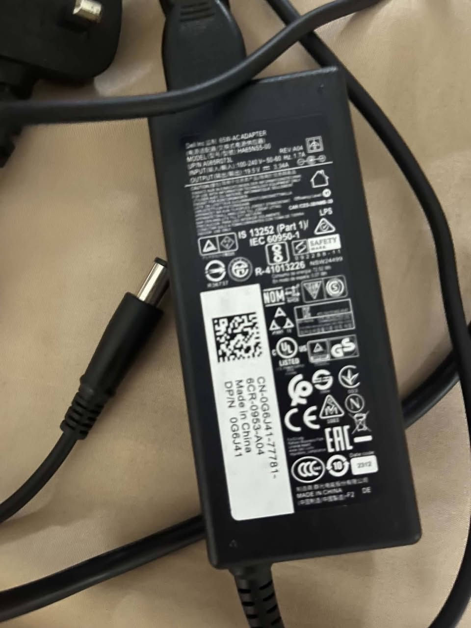 حاسبة dell
حجم الشاشة 14

Ram16g

Ssd256

المعالج core i7 الجيل 9

 البطارية بحالة جيدة
سنة التصنيع 2019
كرت الشاشة Share
الموديل 5401
لتواصل ***********

السعر 600 الف
