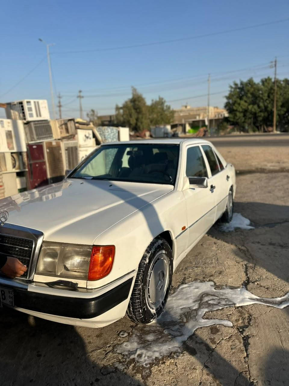 مارسدس دب مديل 1986 محوره بطة جاهزه السياره مكينه وكير وحداديه وتبريد وتخم تاير بدون خياس قواعد الدبلات نضيفات رقم بغداد الاماني شرط تحويل سنويه ساقطه سنتين ذني عليه  لك صافي السعر 60 وبيه مجال قليل مكاني الديوانية حي. الحضاره  للاستفسار خاص او تصال ***********
