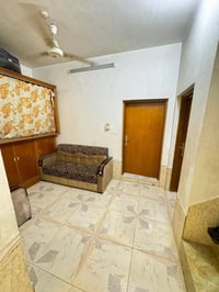 حي الجامعة • ١٥٠م • ٤ غرف