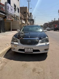 من رخصة الموجودين عندي تويوتا ماجستا 2004 سيارة فول عدا الفتحة داخل جل...