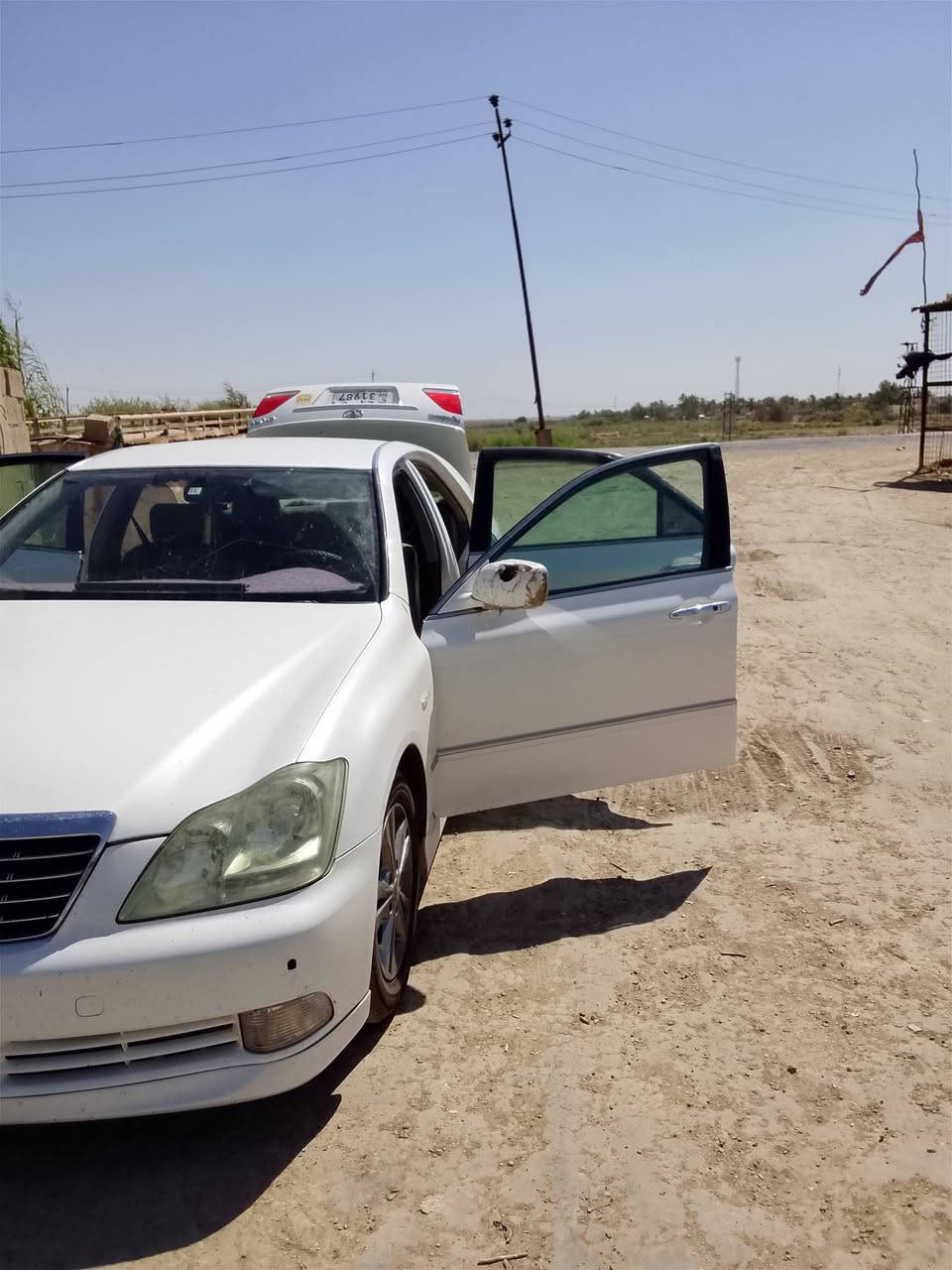 شاهينه للبيع موديل 2004 
كير محرك مكفولات 
دكمتين تحكم ستيرن تبريد ثلج تدفئه 
سياره متومه ارقام واسنويه شمالي 
مكان واسط الصويره 
*********** بي واتساب
