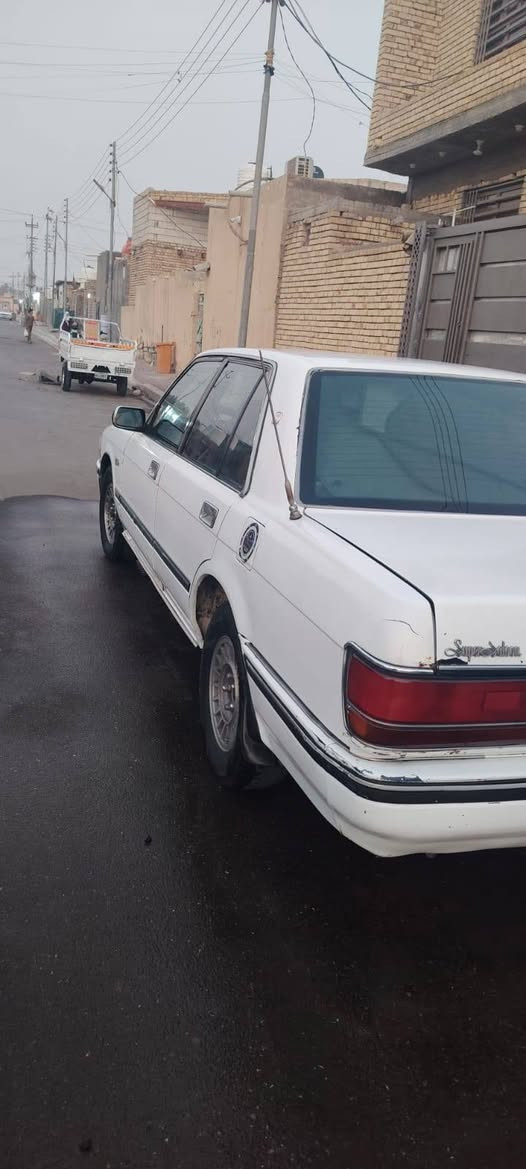 السلام عليكم
سيدان 1988 جاهزه للأخير مكينه ثنين ونص
حدادديه تبريد كير مكينه كفاله 
مراوس بصفره او بيع
مكاني الناصريه 
للاتصال ***********
