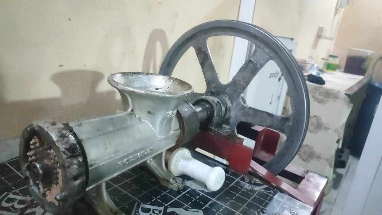 براد نضيف للبيع
مكينة ثرم للبيع 
للأستفسار ***********
