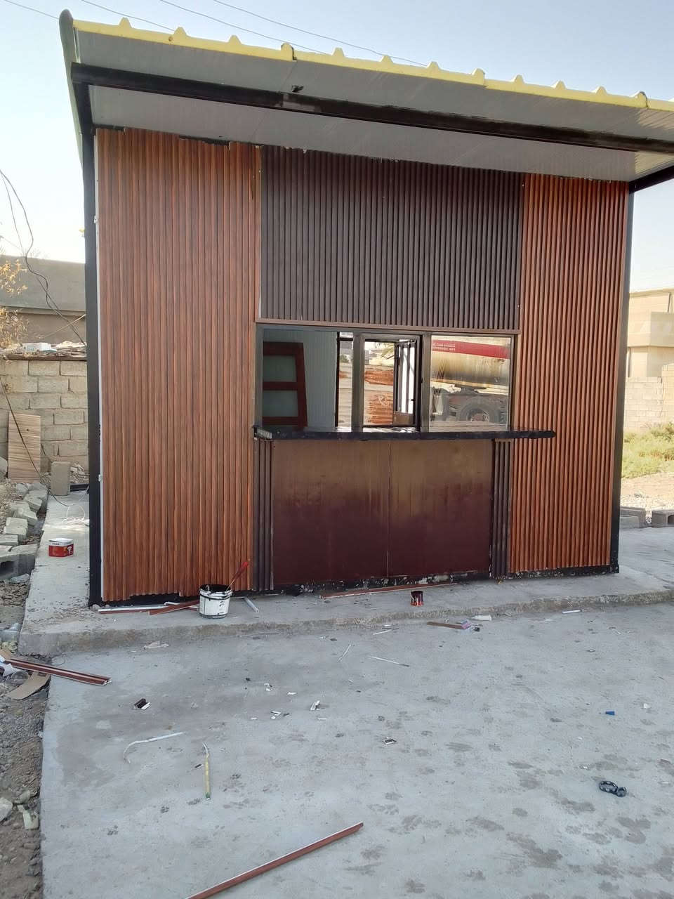 كرفان للبيع مشتغلينه ديكور كامل 
قياس 4×5
العنوان بغداد قضاء المشاهده 
للتواصل ***********
