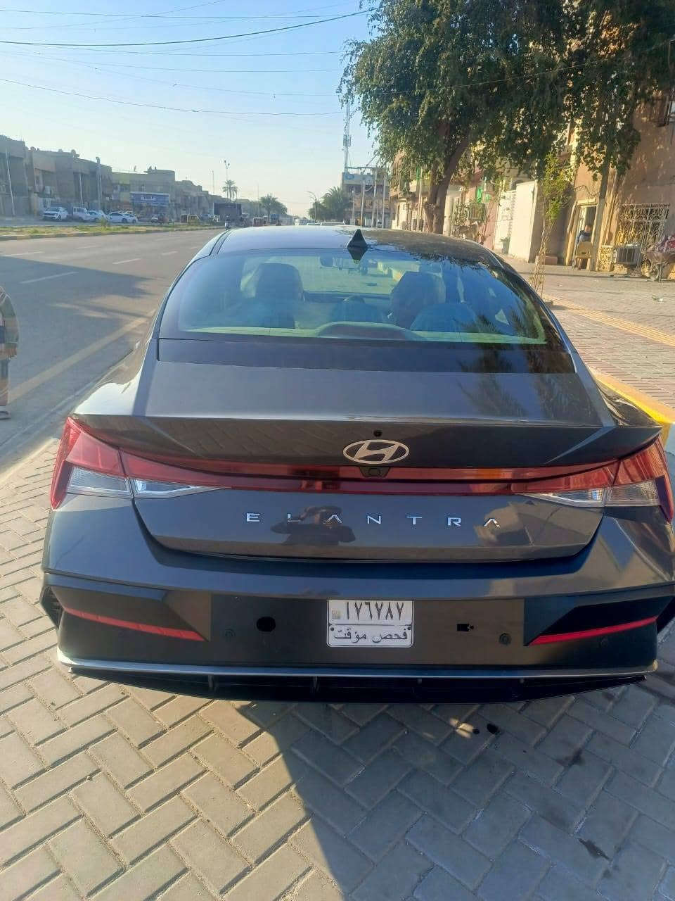 السلام عليكم النترا ٢٠٢٤ وارد أمريكي حادثه موجود بالصور فول ماعده الفتحه ماشيه 19 الف بدون رقم السعر 135 $  وبيه مجال ***********
