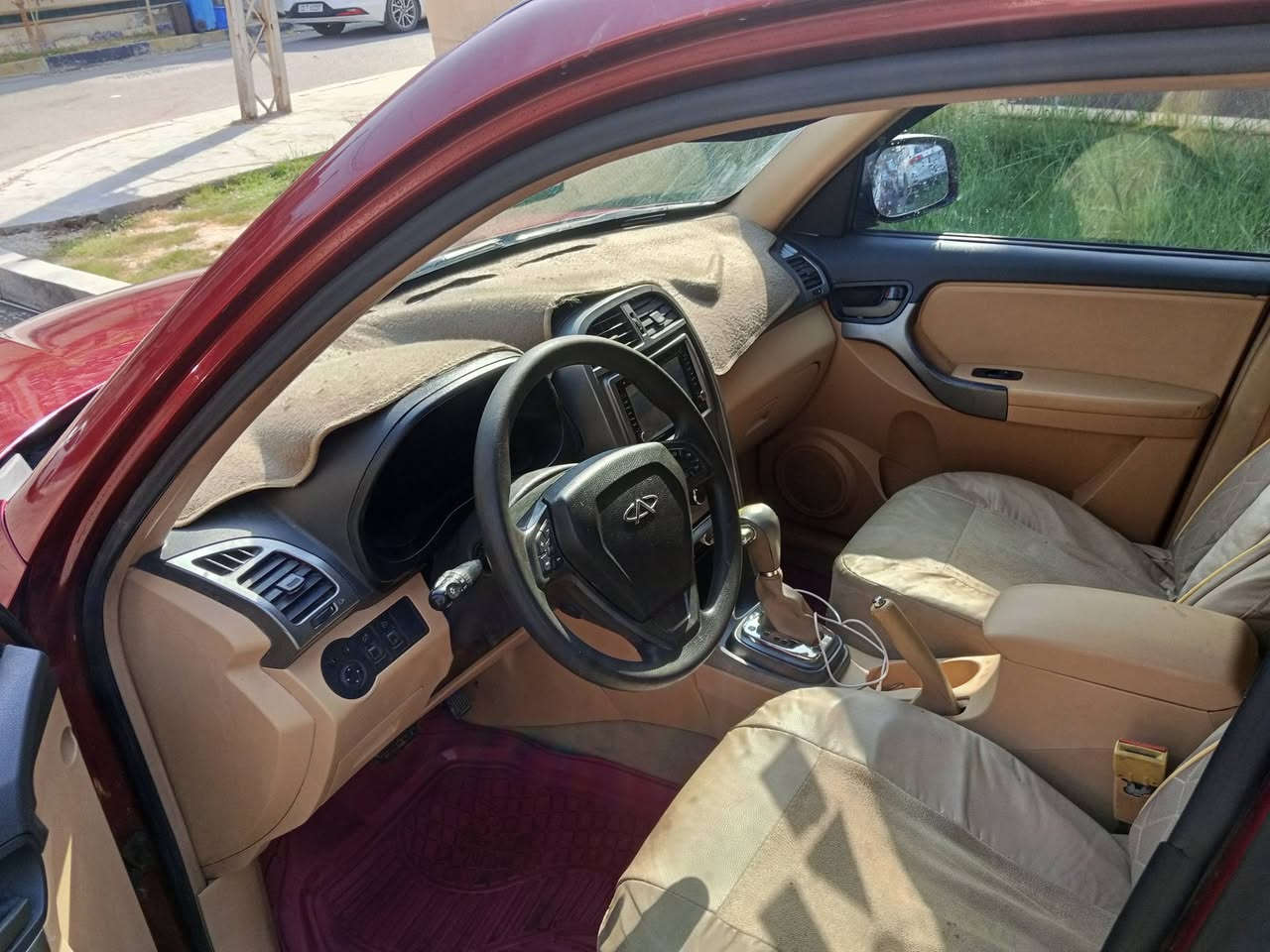 سياره جاهز ه من جميع النواحي ترايها  وين مايعجبك من شمال لبصره

نص مكتوب في الصور:
- كروب بيع وشـ... اكتب شيئًا... ابو مريم ابو مريم الآن السلام عليكم شيري تيكو موديل 2014 محرك وكير ضمان صدر جديد تخم تاير جديد كهربائية كلها بلاد بيها الباب السايق بس من جوه ملكط خياس مسوي والسكن فقط والبنيد كلير لن جارد فقط كلير وباقي السياره كدام عينك السياره خير من الله بسمي سنويه 2031 رقم جديد سكن بغداد@ ***********