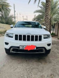 شباب للبيع جيب لاريدو  ٢٠١٦   3 شاشات خليجي   ماشيه  ٢٠٨ الف شرط الفحص...