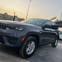 جيب لاريد 2025 بدون رقم  حره بسمي  ماشيه 18الف 5راكب  ضرر بسيط بدون تب...