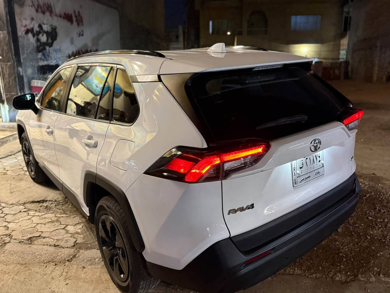 رافور 2020 LE. بدون صبغ بدون ابرباك.  الضرر.  اصبعين بارد بالجامرلغ الامامي   الايمن. بدون فتح الجامرلغ     تبديل لايت امامي. فقط وجزء الركن الايمن من الدعامية.  ور الحادث مرفقة.   ماشية.  70،000 تقريبا.   للاستفسار حول السعر ارسال رسالة واتساب.  ***********.   صور الحادث. مرفقة مع المنشور

