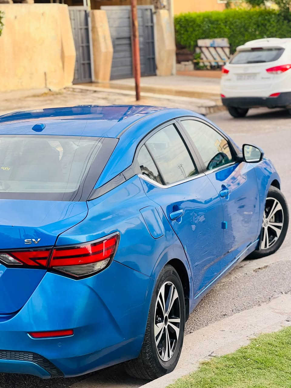 السلام عليكم
للبيع نيسان سنترا 2020 SV 

وارد امريكي ماشية 60 الف 

✅ تشغيل عن بُعد (Remote Start)

✅ رادارات أمان

✅ نظام النقطة العمياء (Blind Spot)

✅ توقف ذاتي/فرملة طوارئ

✅ كاميرات ومساعدات قيادة

✅ بصمة تشغيل ودخول ذكي

✅ مثبت سرعة وتحكم من السكان

السيارة حادثها جاملغ خلفي فقط بدون دواخل شرط 

موجود صوره رقم الشاصي بل منشور 

بيها مكان دائرة صغيرة بداية البوند زنجار ما مقلم 

 

السعر 130 بيها مجال

للتواصل ***********
