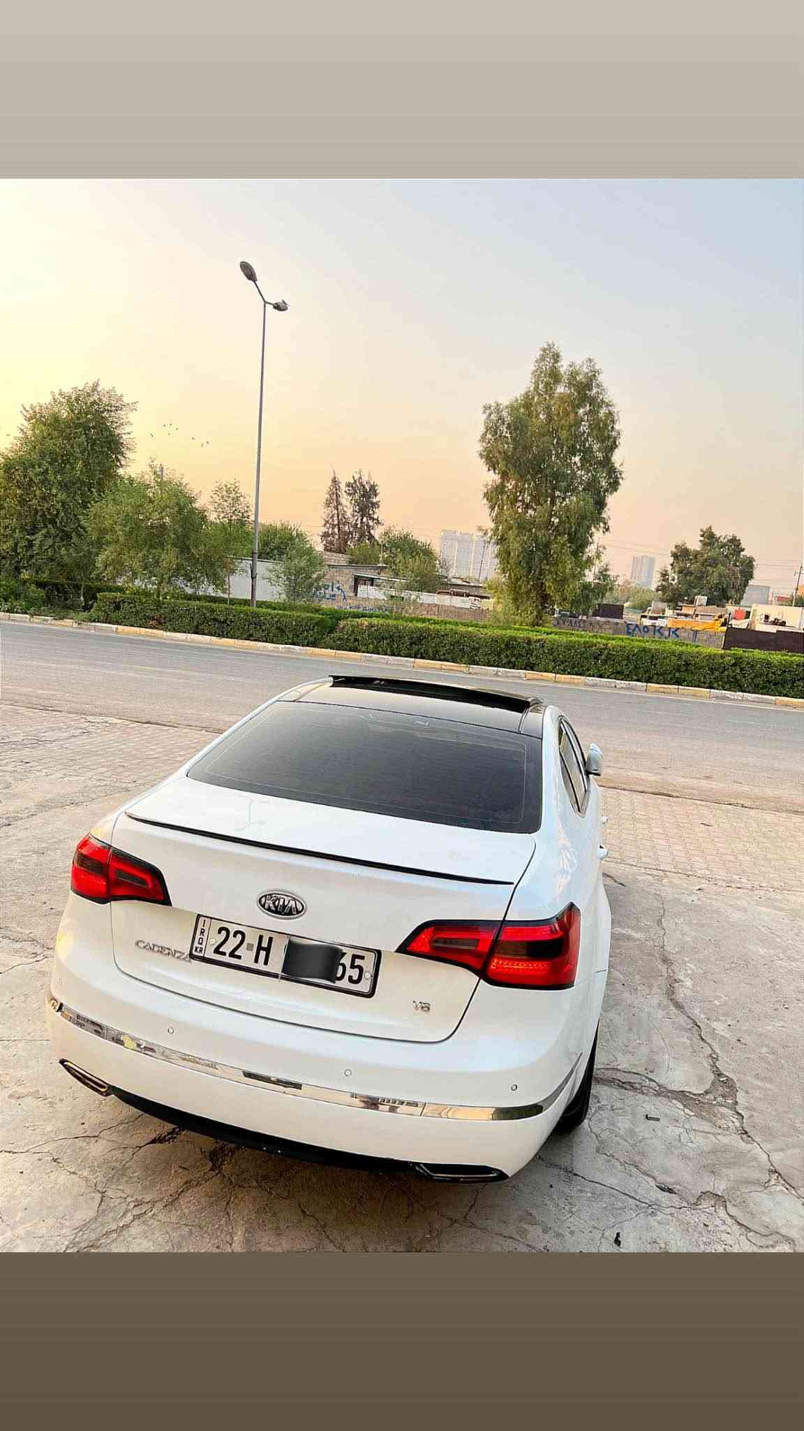 کیا کاندیزای مۇدیل ۲۰۱۲ فوول مواسفاتی ناو ملکی واتە فوول فوولە سیارە کە گیروو مە کینە و تەبریت تە قە رە قەی هە مووی بە شە رتە سیارە کە  مە کینە ی نە کرایتە وە بە شە رت زۇر تووندە سیارەکە بە ناوی خۇشمە هە موو شتیکی نویە موواسفات بانۇرامایە کوشین ساردوو گەرم کوشین کارەبای لیدی بیلادی ناو دەشبوولی بەرە دە رگای هە موو بیلادی خۇیتی زۇر سوواسفاتی تری هەیە سیارە کە پینج پارچەی سبووغە بە عیزام دە فرۇشم سیارە کە ئی مالی بووە دوو سالە لای خۇمە زۇر بی کیشیە ماشاللە داوایی 84 لیدە کە م مە جالیکی برایانی تیدایە لە هە ولیرە ☎️*********** أربيل, العراق
