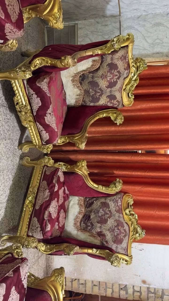 تخم  زان مصري دمياطي 12 مقاعد نضافته فول كل ضرار ما بي صبغ ورق ذهب كلش نضيف مع طبلاه مرمر السعر 600 بي مجال المكان البياع الاسفسار اتصل عل رقم *********** بي وتساب
