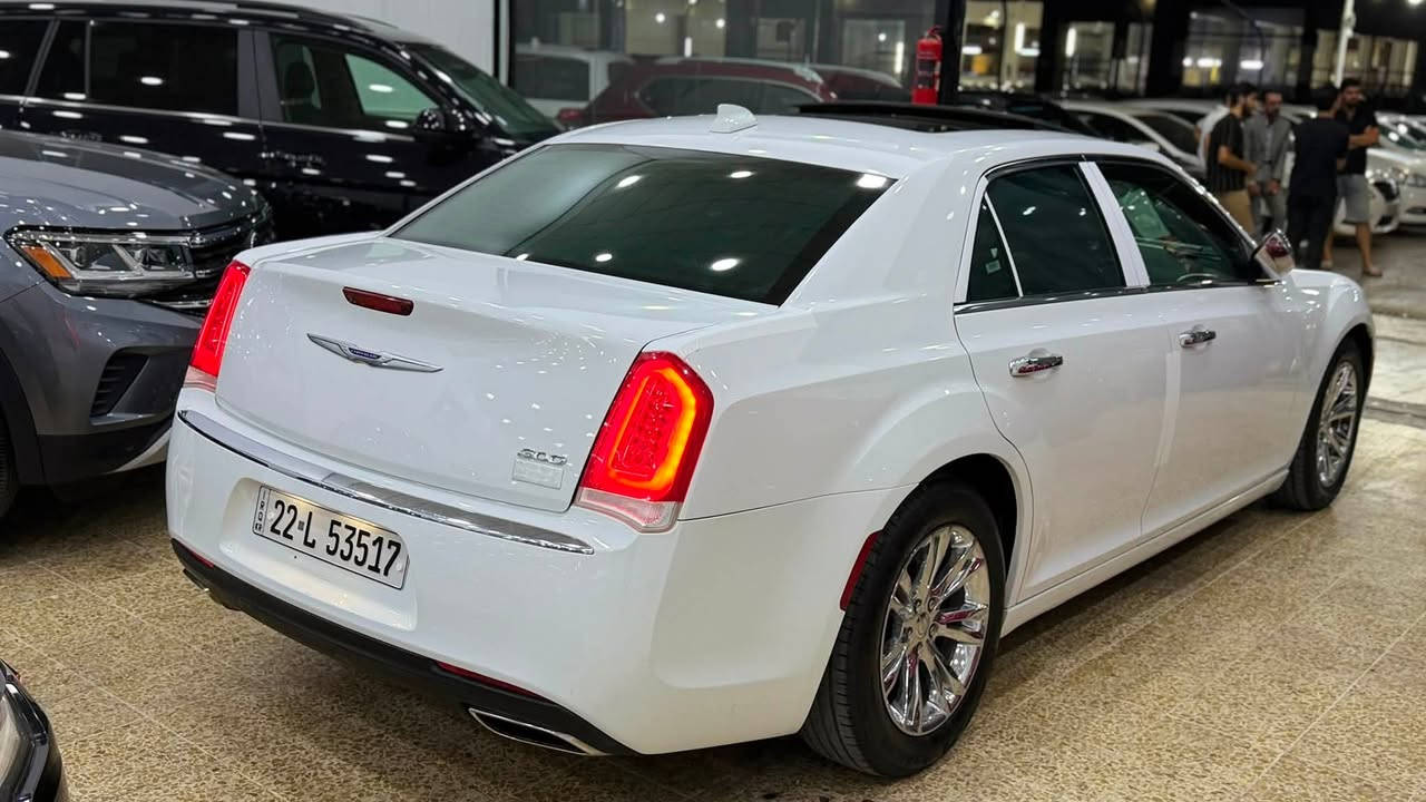 السلام عليكم كرايسلر اوباما موديل  2019 C كندي كلين تايتل هزه ورقم اربيل الجديد وكاله عامه بأسمي فول مواصفات بانوراما كشنات تدفئه تبريد خزن ميموري ستيرن كهرباء كفاله ضربه وتبديل وصبغ ماشيه 77 مكينه كير كله كفاله جديده السياره . 
العنوان: اربيل 
رقم الموبايل:***********
