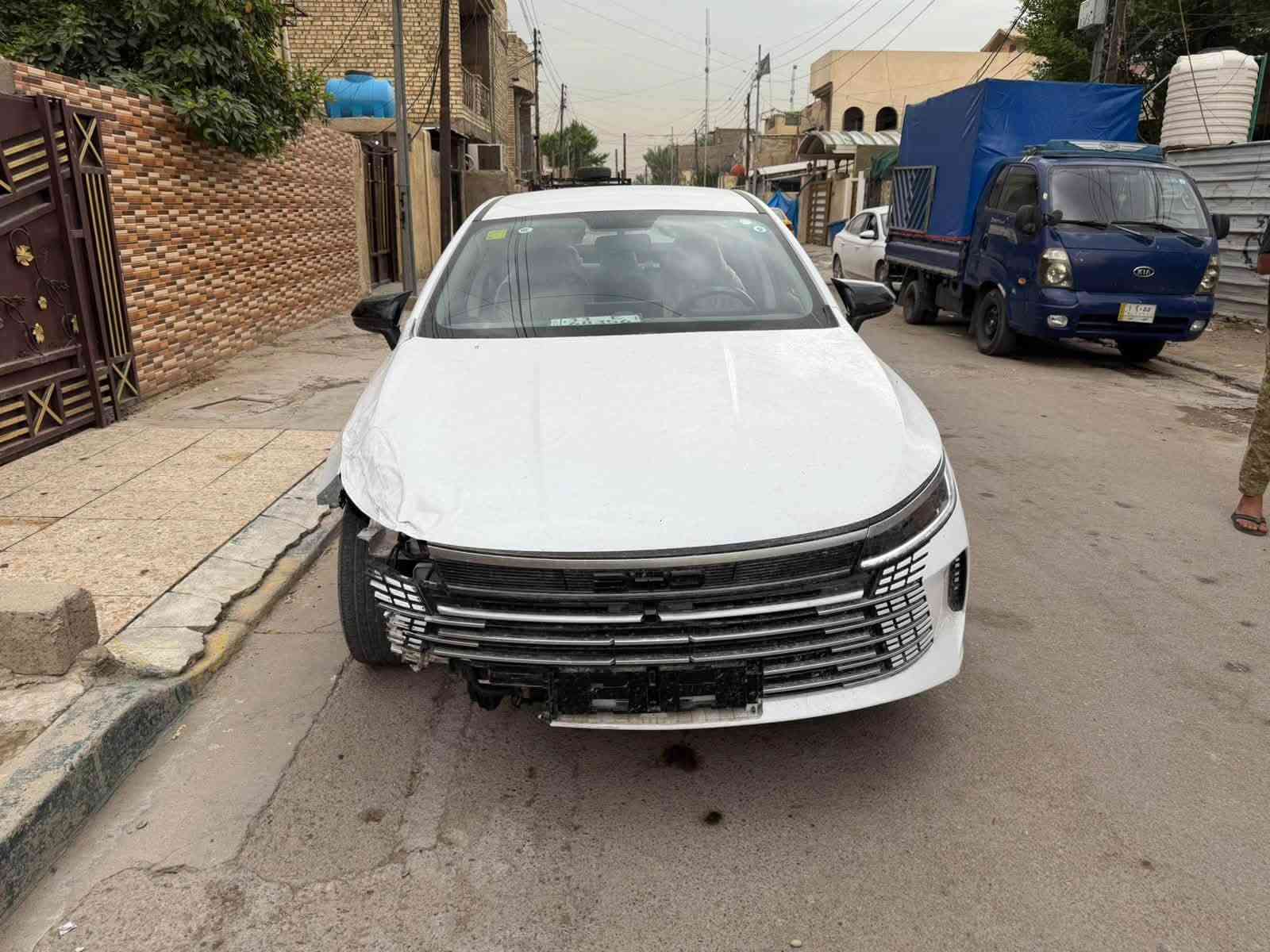 السلام عليكم BYD رقم بغداد 2025 ماشيه 10
بيهة حادث تشتغل وتمشي السعر 15500 قفل 
العنوان بغداد الدوره 

‭***********‬
