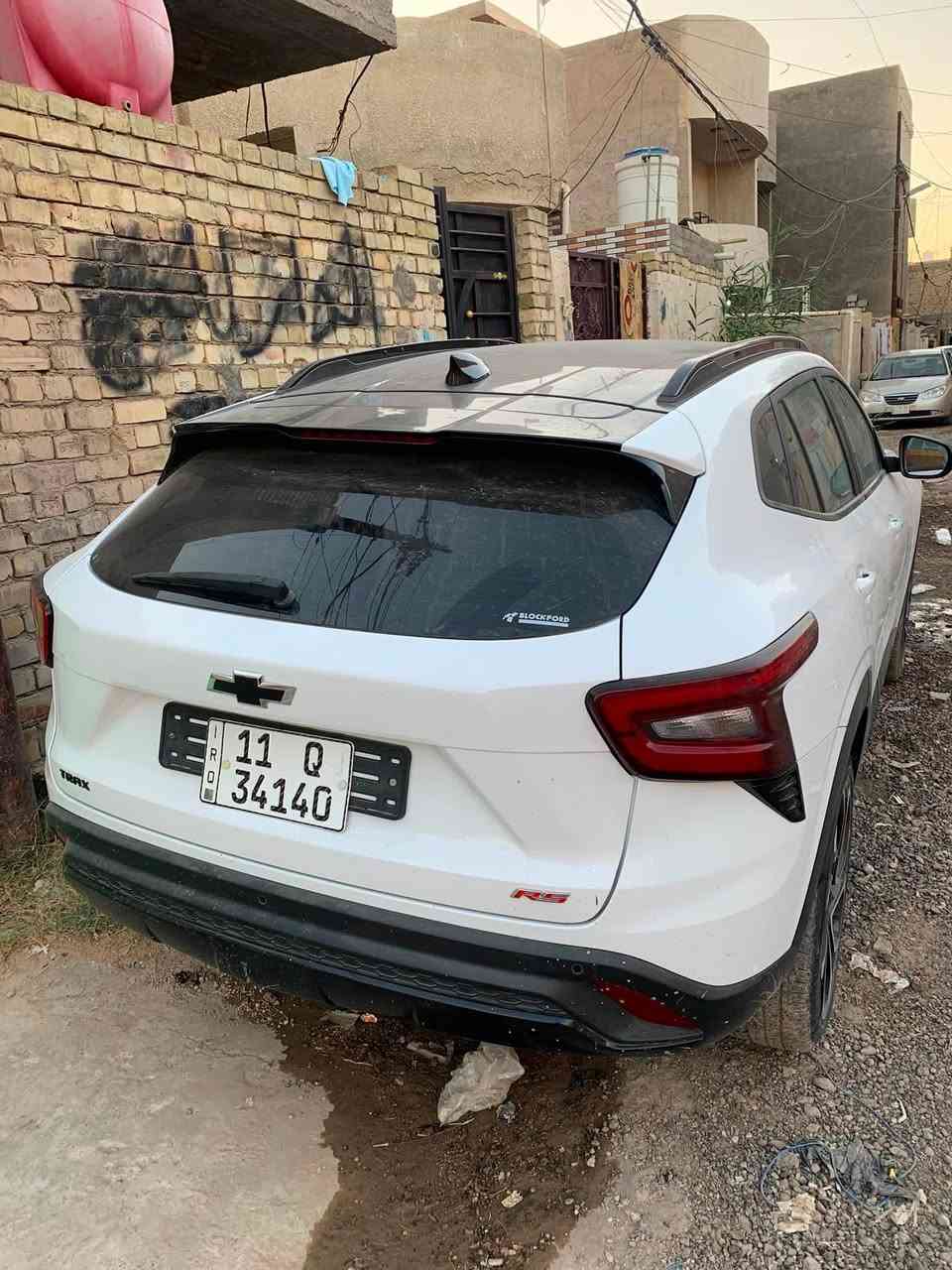 سلام عليكم بيع شوفليت تراكس2024فول سيارة بسمي بسعره مناسب رقم بغداد تليفون***********،////133
