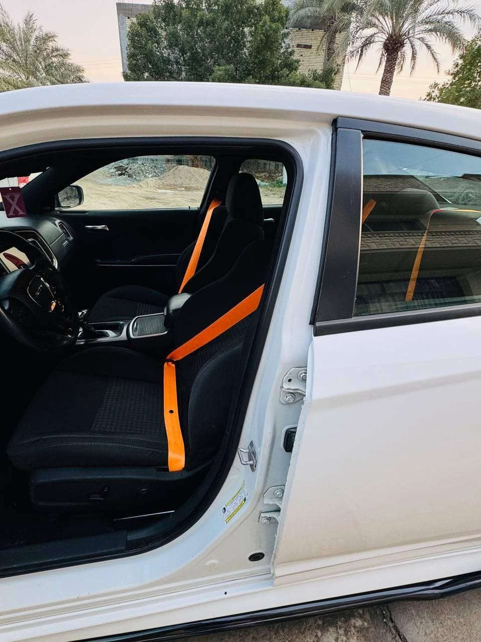 السلام عليكم
جارجر 2019 5700 v8 RT
بغداد بأسمي صور الضرر ب المنشور وضرر داخل العراق بيها بارد ب الجاملغ وصبغ ربع البنيد بسبب دراجه طختها  بدون ضرر في الشاصي ماشيه تقريبا 86Mi
سياره منقصها شي مكاني بغداد المحموديه 
السعر 218 وبيها مجال مكلف ب النشر رقم صاحب السياره..
***********
