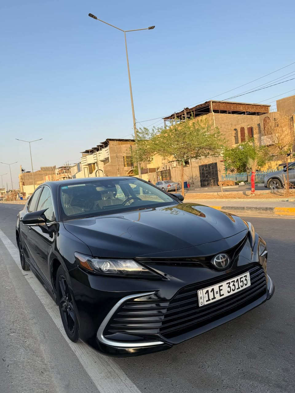 كامري موديل 2022 رقم بغداد بأسمي  وارد امريكي 
مكفولة كفاله عامه من الضربه والصبغ والتبديل 
ماعدا طخه بالجاملغ الخلفي ومرجعينه 
 داخله مياه امطار تعمل وتسير بس نهائياً قطره ماي مواصلتله وحته نسبهه مابيه 
كير ومحرك وحداديه وتبريد كفاله 
مواصفات:
•رادار امامي وحساسات أماميه وجانبيه وخلفيه 
•بصمة ،تحكم كشنات  وبعد مواصفات معروفه 
ماشيه 85 ميل 

السعر:183 ورقه
الرقم: ***********
مكاني البصرة البصرة, العراق
