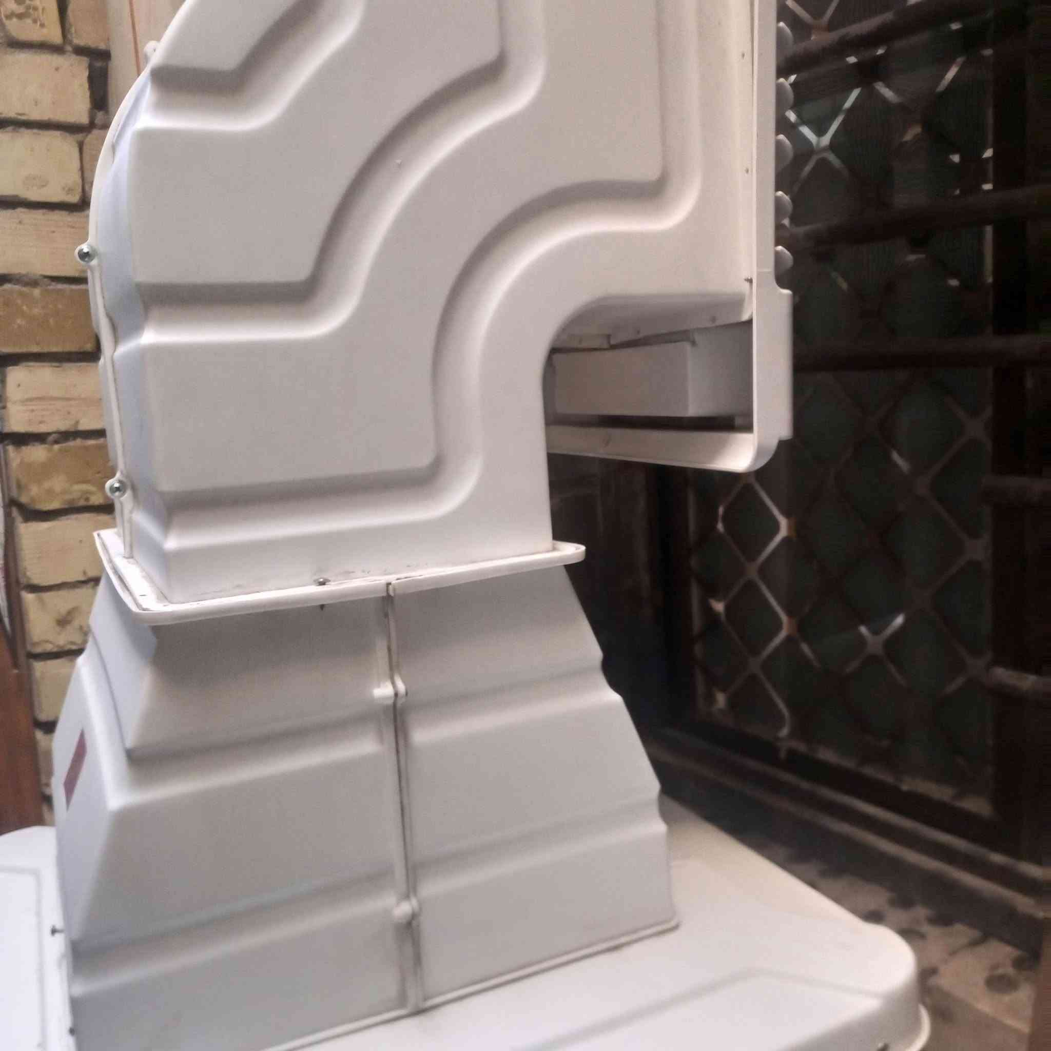 السلام عليكم اخوان عندي مبرده اخت جديده ستعمال شهر فقط طفت فجه ابيع هيج سعر 150  رقم ***********
