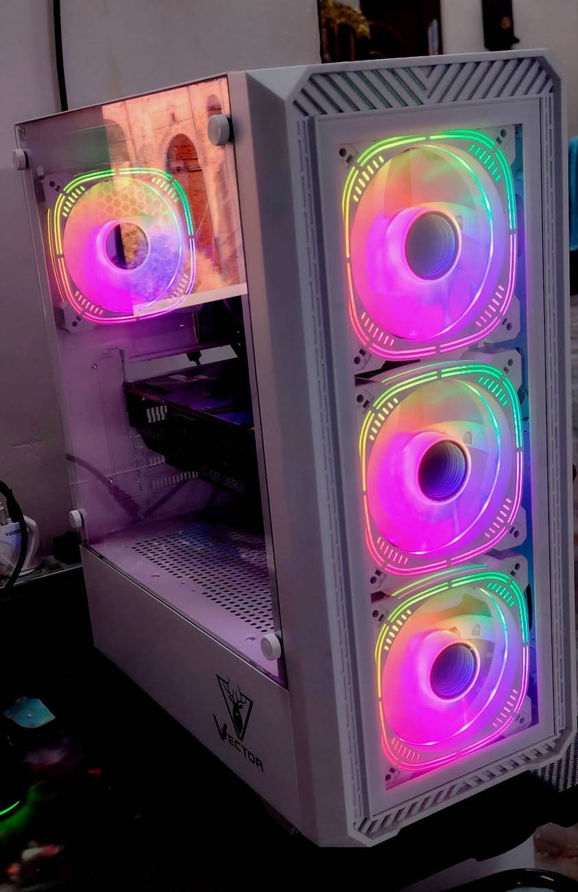 تحية طيبة للجميع
متوفر كيس كيمنك للبيع 
السعر 625 الف

CPU R7 2700X 8CORE 16 THERADS 
COOLER CPU AMD STOCK 
M. B MSI B450 GAMING PLUS MAX
RAM 8X2 16GB DDR4 
GPU GTX 1070TI 8GB ASUS CERBERUS
SSD 128 GB + SSD 512 GB 
POWER SUPPLY FSP 550 W PLUS
CASE WHITE VECTORE X 4 FAN RGB

مكاني موصل توصيل موجود
للتواصل *********** واتسب
