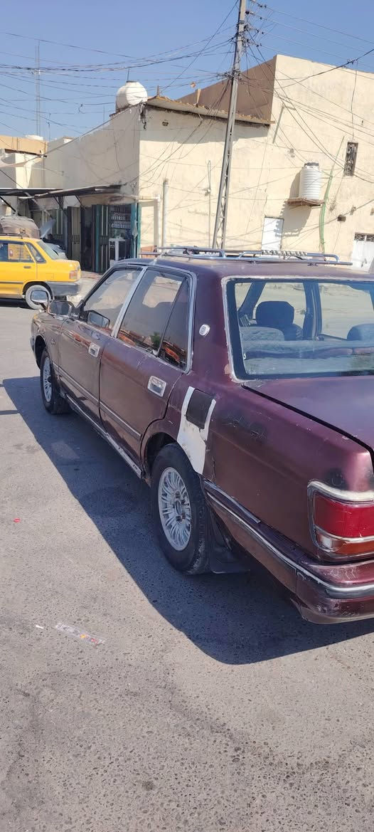 سوبر موديل 91 سياره مكفوله من الكصه ولعيب شرعي رقم دولي حداديه جديده تخم تاير تبريد شغال 
مكينه وكير مكفولات تخم تاير سياره موجوده بكربلاء 
سعرها 30 وبيها مجال استفسار اكثر اتصال ***********
