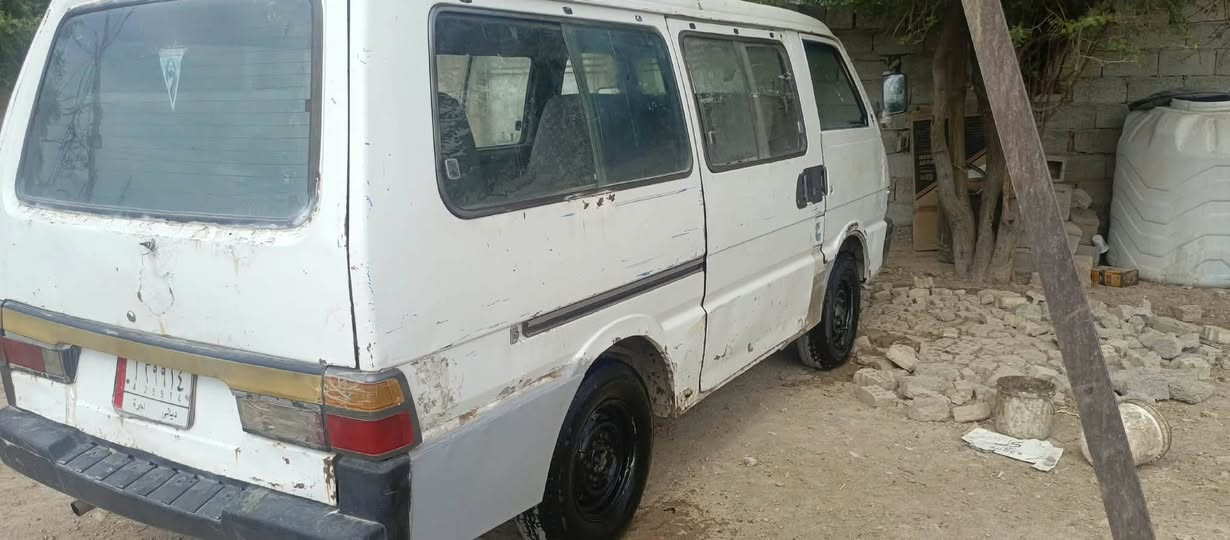 عليكم سياره كيه بسته للبيع موديل 94 مكينه هستوها مجفته كير اكسن خير من الله شواصيها كفاله  هيئه وغرامات علي اريد مداور السعر 35 وبيه مجال مكاني بغداد النهروان تقاطع النهروان اتصال على الرقم ***********
