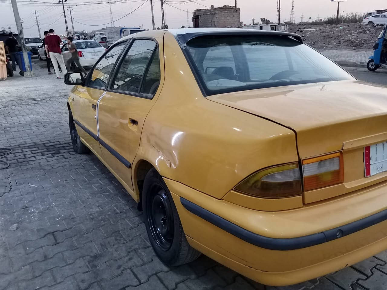 السلام عليكم
سمند 2010للبيع مصفره هيئة وغرامات سنويه لل2027
تحويل مباشر
تبريد شغال 
باتري جديد 
العنوان كوت حي الجهاد 
السعر 22
رقم الهاتف 
***********
***********
