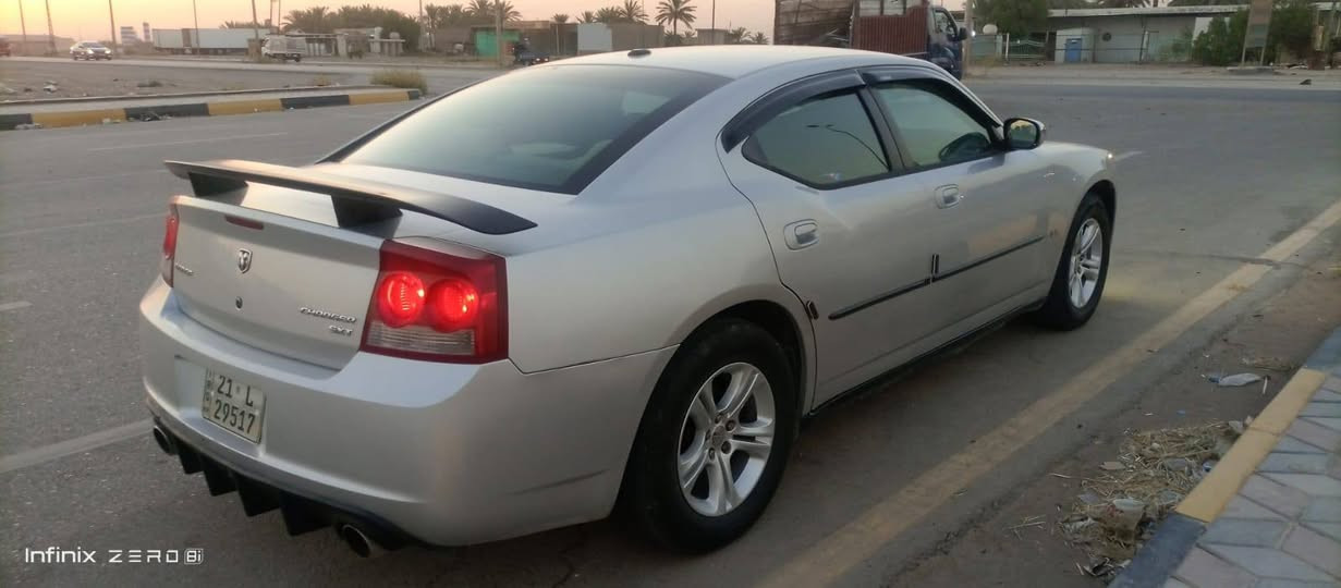 جارجر موديل 2010  مكفولة من الصبغ والتبديل رقم سليمانيه الجديد تحويل مباشر السعر 107
مكينه كير خير من الله حداديه تخم تاير كله جديد 
مكان واسط العزيزيه 
***********
